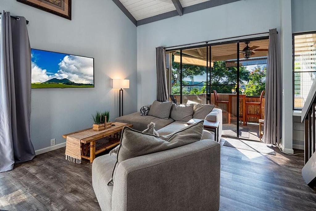 New! Kailua Bay Resort 2-306 - Beautifully Renovated Two-Story Condo With Primary Suite In Loft Exterior photo