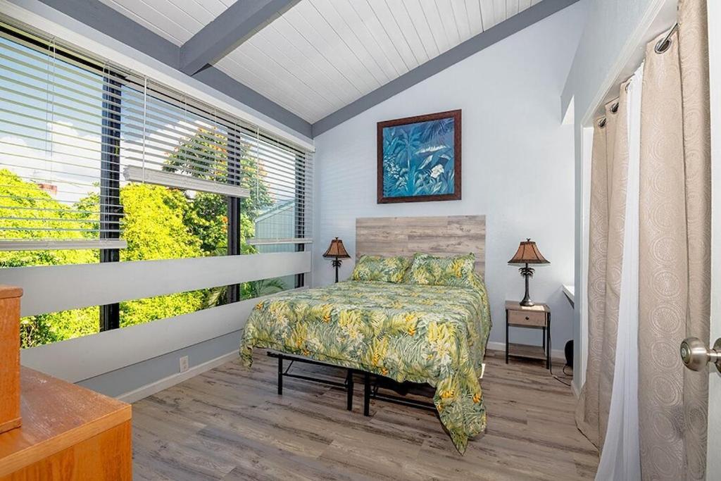 New! Kailua Bay Resort 2-306 - Beautifully Renovated Two-Story Condo With Primary Suite In Loft Exterior photo