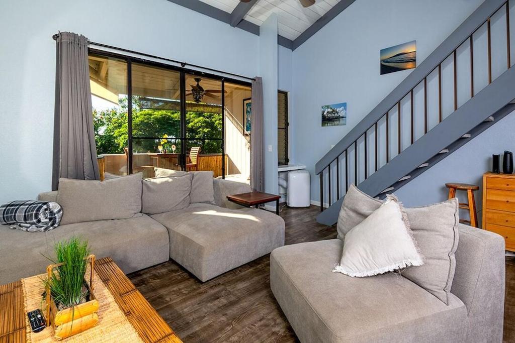 New! Kailua Bay Resort 2-306 - Beautifully Renovated Two-Story Condo With Primary Suite In Loft Exterior photo